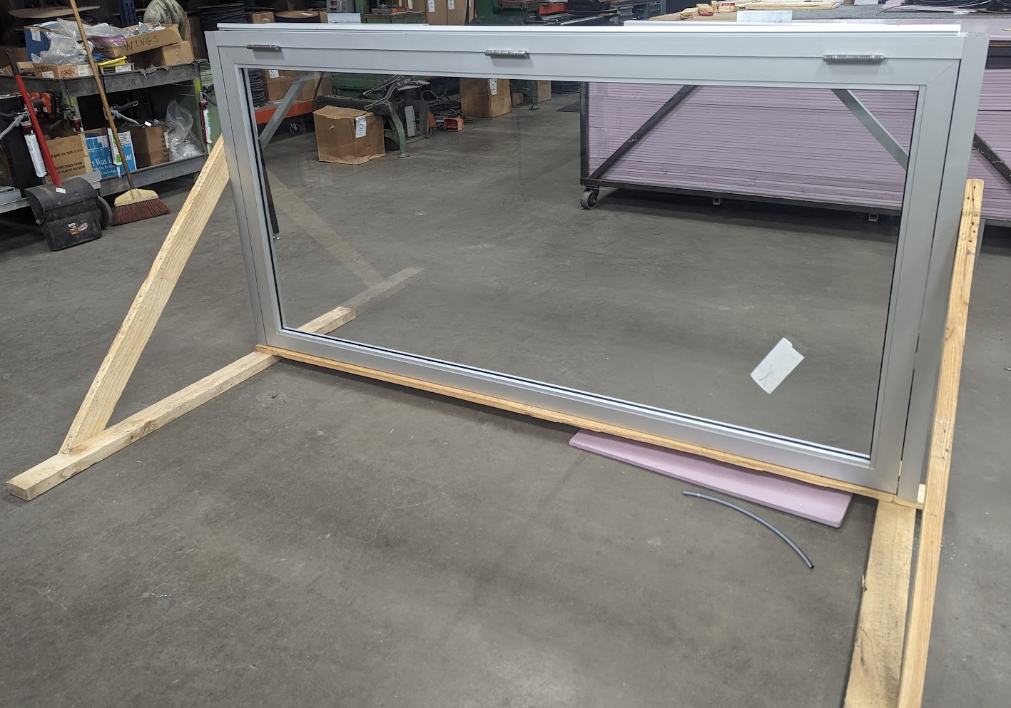 aluminum framed strutter window